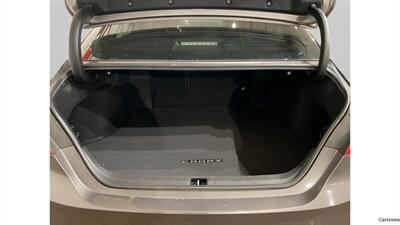 2018 Toyota Camry LE   - Photo 5 - Mesa, AZ 85201