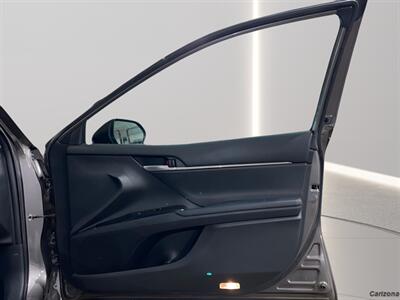 2018 Toyota Camry LE   - Photo 12 - Mesa, AZ 85201