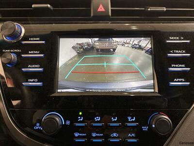 2018 Toyota Camry LE   - Photo 18 - Mesa, AZ 85201