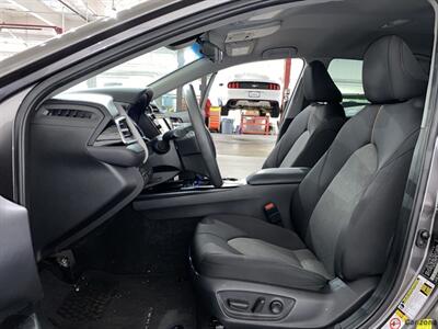 2018 Toyota Camry LE   - Photo 10 - Mesa, AZ 85201