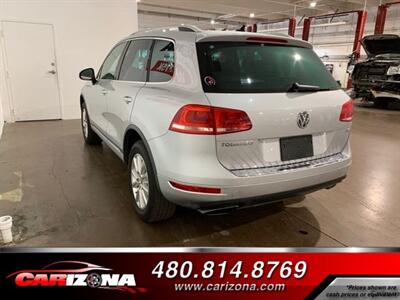 2014 Volkswagen Touareg 3.6L Sport   - Photo 7 - Mesa, AZ 85201