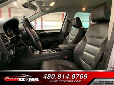 2014 Volkswagen Touareg 3.6L Sport   - Photo 10 - Mesa, AZ 85201