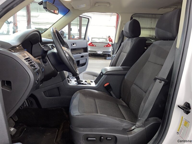 2016 Ford Flex SEL - Photo 10 - Mesa, AZ 85201