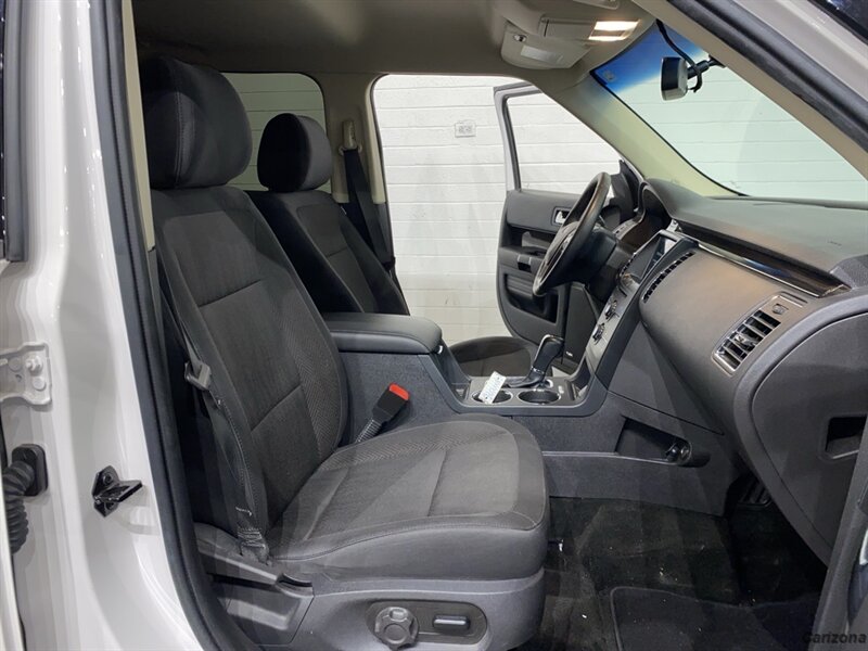 2016 Ford Flex SEL - Photo 11 - Mesa, AZ 85201
