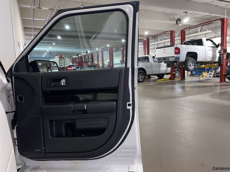 2016 Ford Flex SEL - Photo 12 - Mesa, AZ 85201