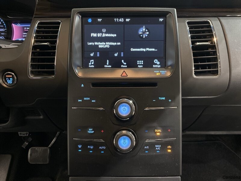 2016 Ford Flex SEL - Photo 17 - Mesa, AZ 85201