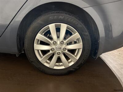 2014 Kia Forte EX   - Photo 12 - Mesa, AZ 85201