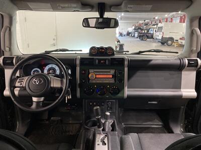 2010 Toyota FJ Cruiser   - Photo 11 - Mesa, AZ 85201