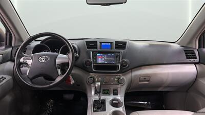 2013 Toyota Highlander   - Photo 14 - Mesa, AZ 85201