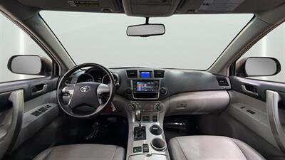 2013 Toyota Highlander   - Photo 31 - Mesa, AZ 85201