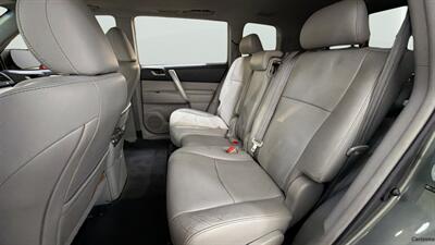 2013 Toyota Highlander   - Photo 33 - Mesa, AZ 85201