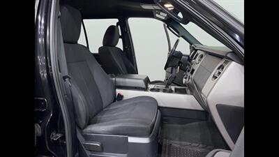 2017 Ford Expedition XLT   - Photo 11 - Mesa, AZ 85201
