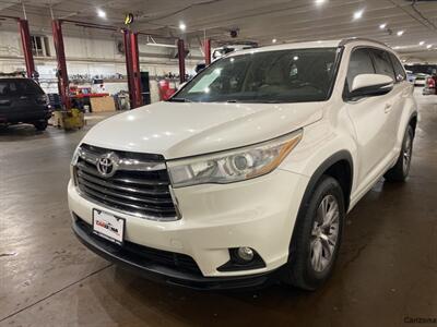 2015 Toyota Highlander XLE V6   - Photo 6 - Mesa, AZ 85201