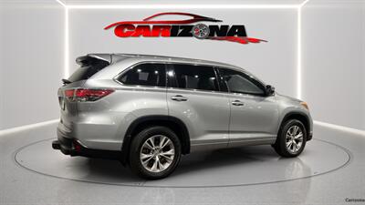 2015 Toyota Highlander XLE   - Photo 10 - Mesa, AZ 85201