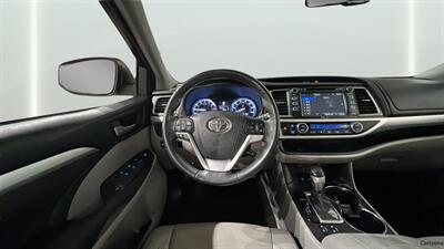 2015 Toyota Highlander XLE   - Photo 15 - Mesa, AZ 85201