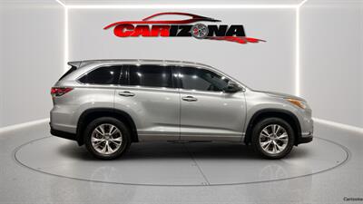 2015 Toyota Highlander XLE   - Photo 11 - Mesa, AZ 85201