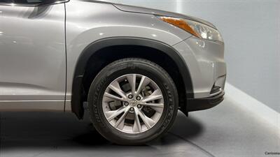 2015 Toyota Highlander XLE   - Photo 33 - Mesa, AZ 85201