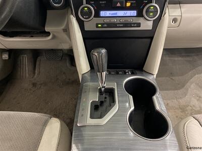 2012 Toyota Camry Hybrid LE   - Photo 14 - Mesa, AZ 85201