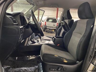 2015 Toyota 4Runner Limited   - Photo 9 - Mesa, AZ 85201