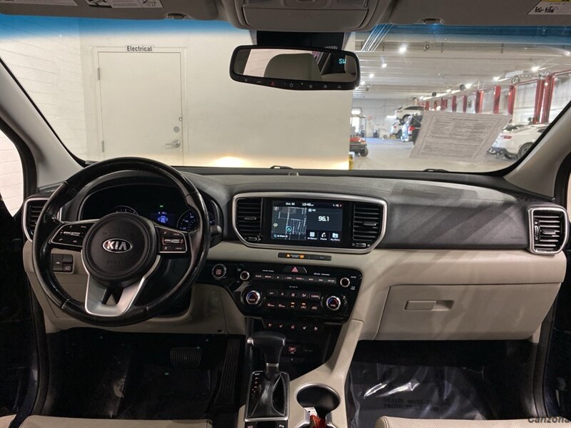 2020 Kia Sportage EX - Photo 11 - Mesa, AZ 85201