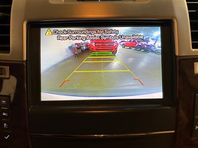 2013 Cadillac Escalade Premium   - Photo 17 - Mesa, AZ 85201