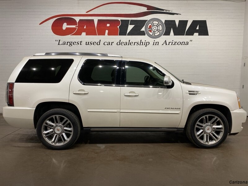 2013 Cadillac Escalade Premium's photo