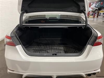2019 Toyota Camry SE   - Photo 5 - Mesa, AZ 85201