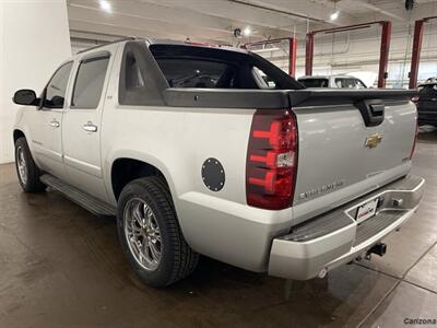 2010 Chevrolet Avalanche LTZ   - Photo 6 - Mesa, AZ 85201