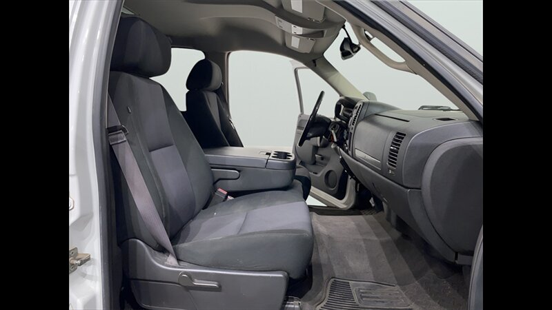 2013 Chevrolet Silverado 2500 LT - Photo 11 - Mesa, AZ 85201