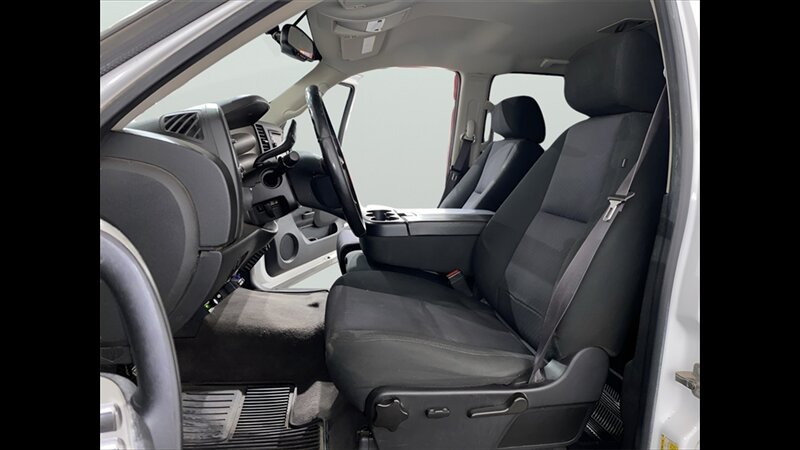 2013 Chevrolet Silverado 2500 LT - Photo 10 - Mesa, AZ 85201