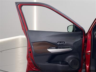 2020 Nissan Kicks SR   - Photo 9 - Mesa, AZ 85201