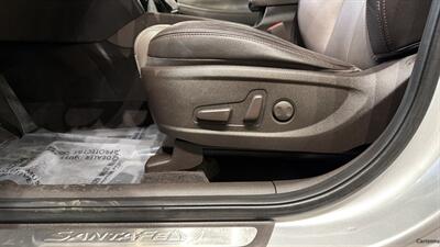 2019 Hyundai SANTA FE Limited   - Photo 19 - Mesa, AZ 85201