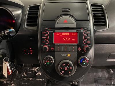 2010 Kia Soul Plus   - Photo 13 - Mesa, AZ 85201