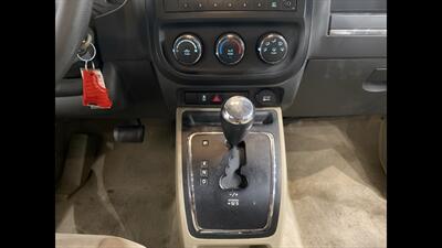 2012 Jeep Patriot Sport   - Photo 14 - Mesa, AZ 85201