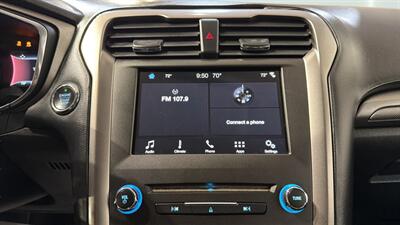 2017 Ford Fusion SE   - Photo 24 - Mesa, AZ 85201