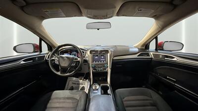 2017 Ford Fusion SE   - Photo 30 - Mesa, AZ 85201