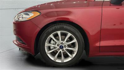 2017 Ford Fusion SE   - Photo 35 - Mesa, AZ 85201