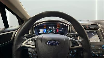 2017 Ford Fusion SE   - Photo 29 - Mesa, AZ 85201