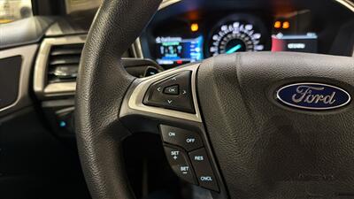 2017 Ford Fusion SE   - Photo 26 - Mesa, AZ 85201