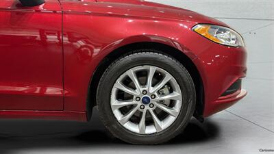 2017 Ford Fusion SE   - Photo 33 - Mesa, AZ 85201