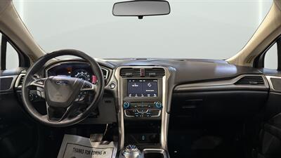 2017 Ford Fusion SE   - Photo 13 - Mesa, AZ 85201