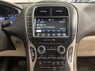 2017 Lincoln MKX Select   - Photo 13 - Mesa, AZ 85201