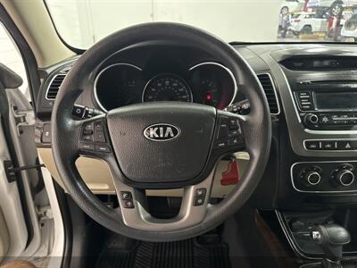 2015 Kia Sorento LX   - Photo 9 - Mesa, AZ 85201