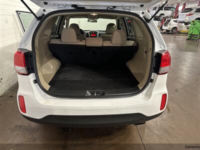 2015 Kia Sorento LX   - Photo 14 - Mesa, AZ 85201