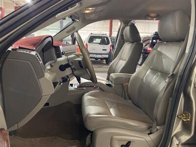 2006 Jeep Grand Cherokee Limited   - Photo 9 - Mesa, AZ 85201