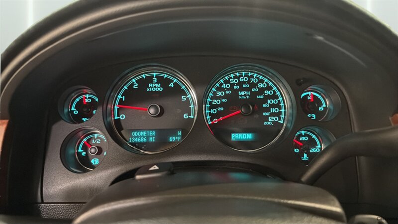 2014 Chevrolet Tahoe LT - Photo 29 - Mesa, AZ 85201