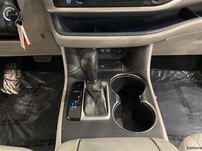 2018 Toyota Highlander LE   - Photo 15 - Mesa, AZ 85201
