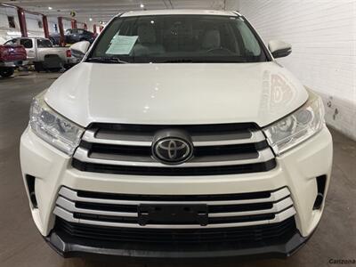 2018 Toyota Highlander LE   - Photo 8 - Mesa, AZ 85201