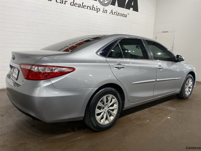 2016 Toyota Camry LE   - Photo 3 - Mesa, AZ 85201