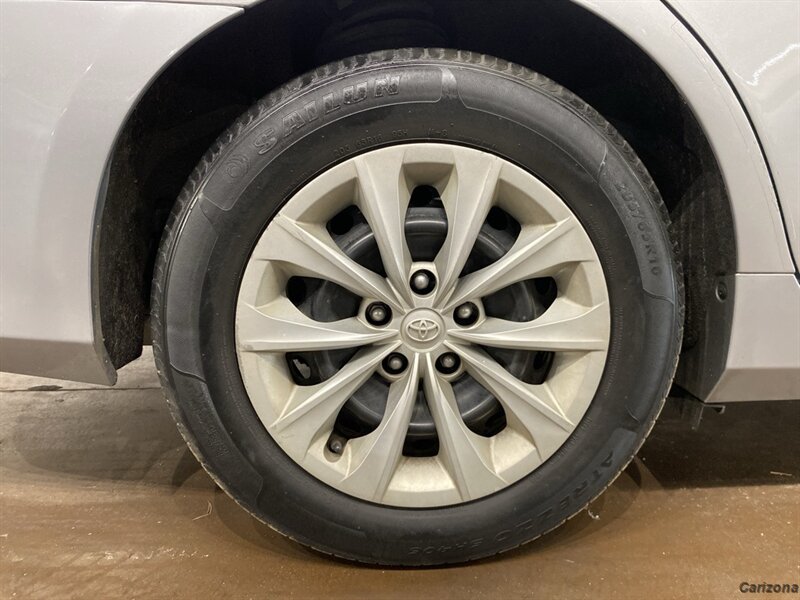 2016 Toyota Camry LE   - Photo 16 - Mesa, AZ 85201